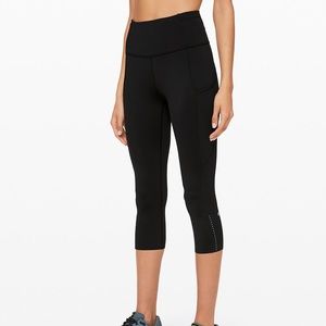 Lululemon Capri style running leggings